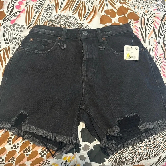 We the free shorts size 24 NWT - Picture 2 of 6